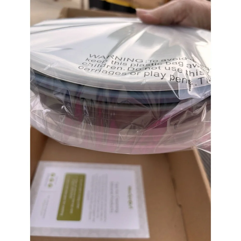 Wee Sprout Silicone Divided Plates Set of 3,‎ Blue, Gray Green, With Lids